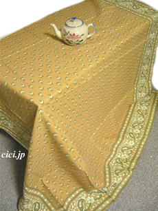 �C���h�ȁ^�e�[�u���N���X�^�A�W�A��