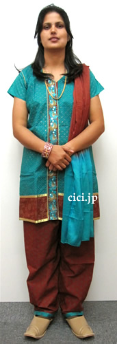 インドの民族衣装／クルティ／パンジャビドレス／パンジャビスーツ